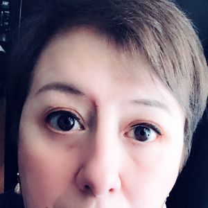 Meet your Posher, Ana